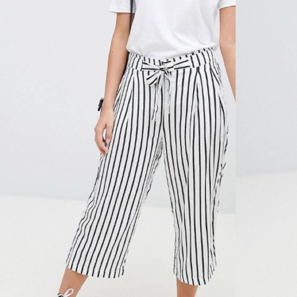 Zara cropped pants